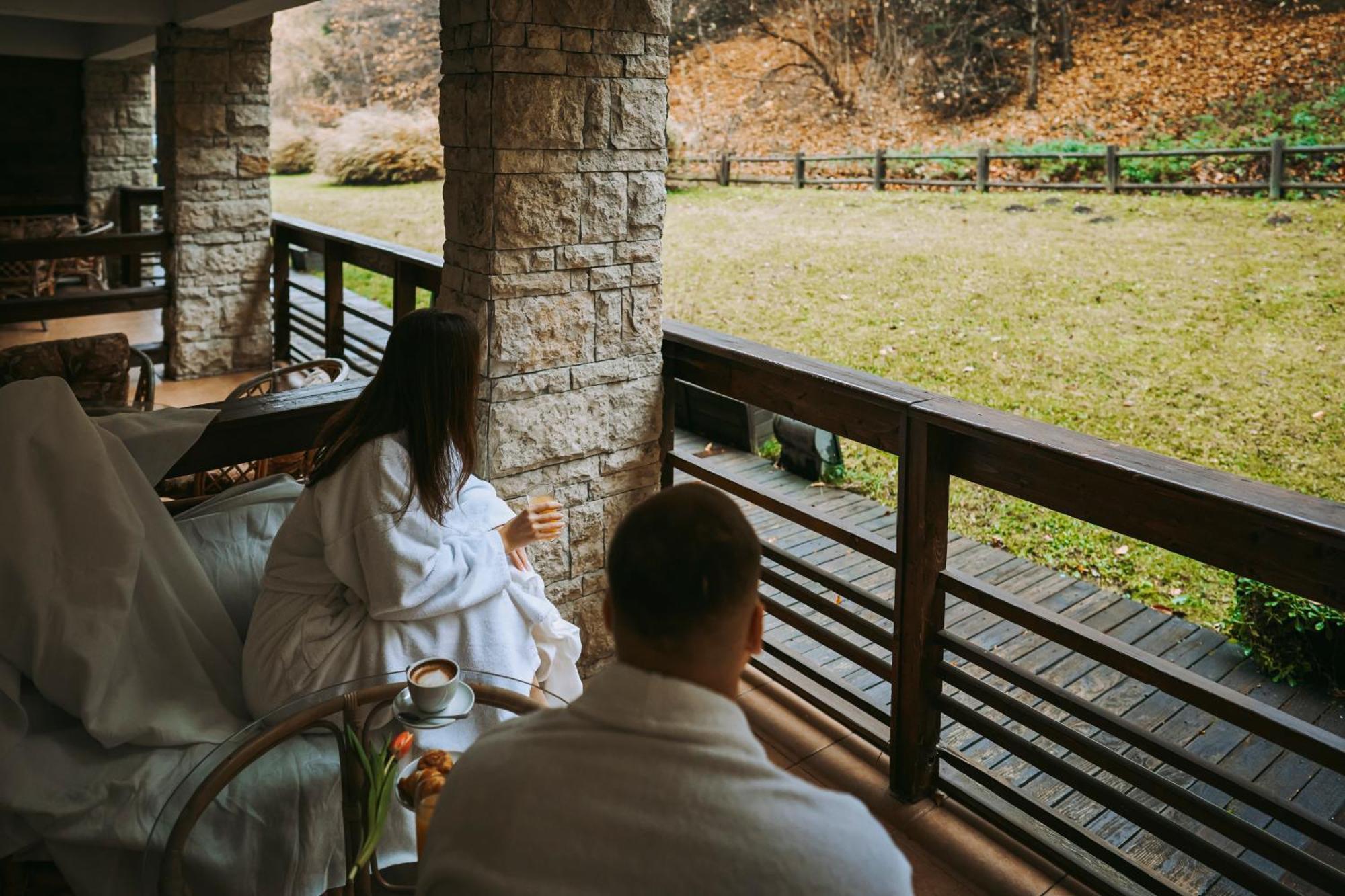 Hotel & Restaurant Sofia Sucevita Luaran gambar